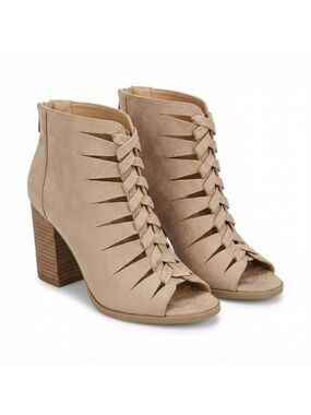Qupid Tan Heeled Boots Cut Out Design